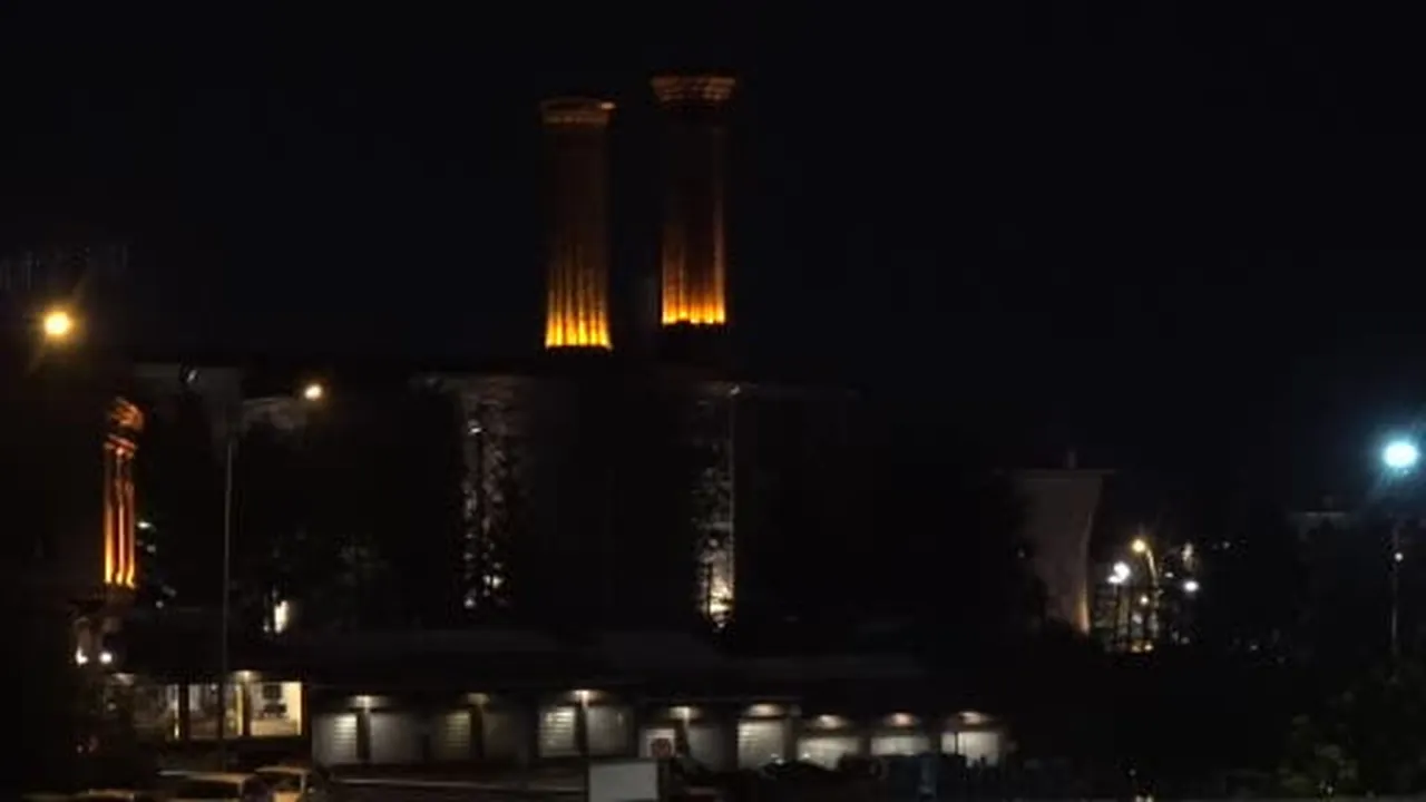 Erzurum'da Mevlid Kandili'nde camiler doldu taştı
