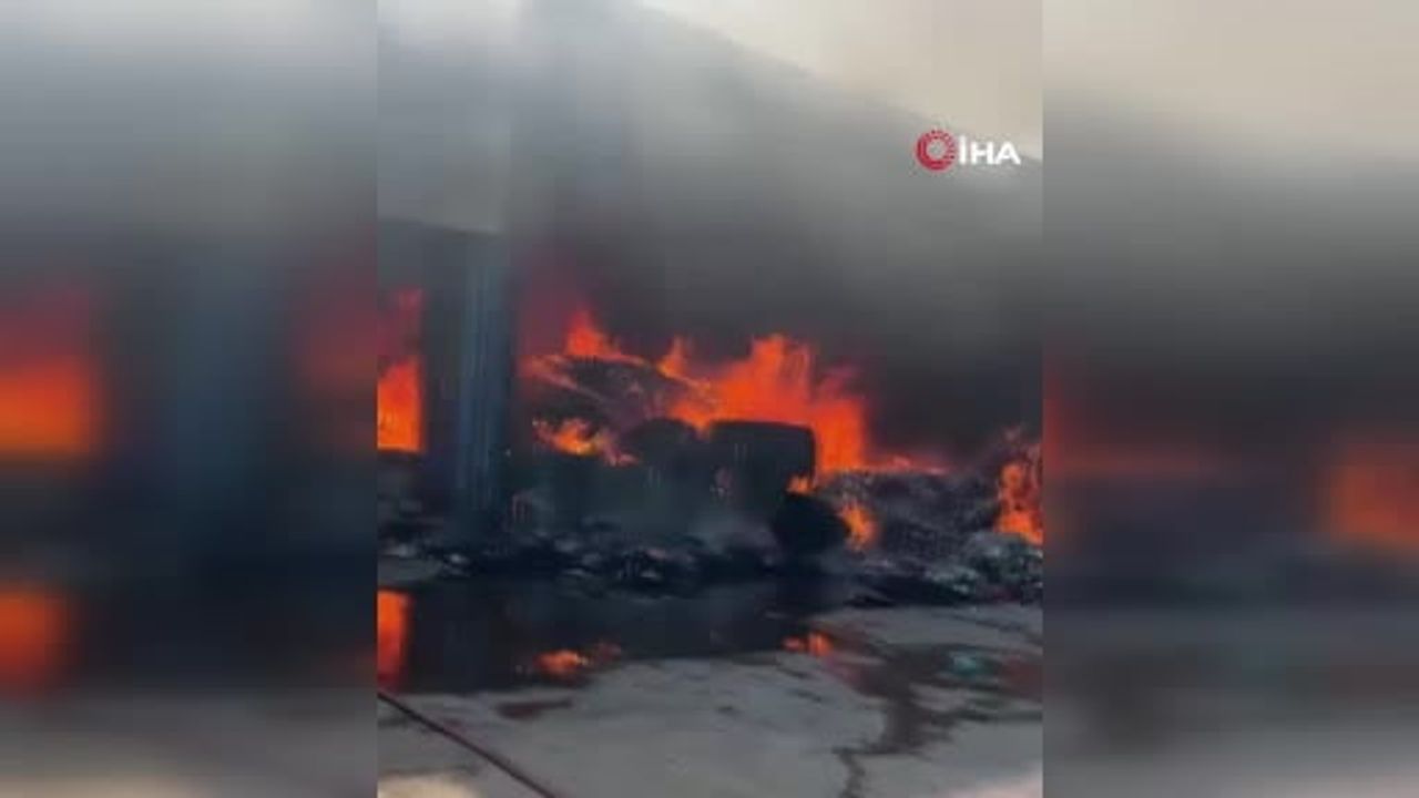 Atık toplama tesisinde yangın paniği
