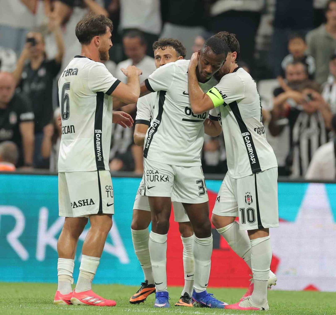UEFA AVRUPA LİGİ 2. ELEME TURU'NDA BEŞİKTAŞ, SAHASINDA DANİMARKA TEMSİLCİSİ MİDTJYLLAND İLE KARŞI...