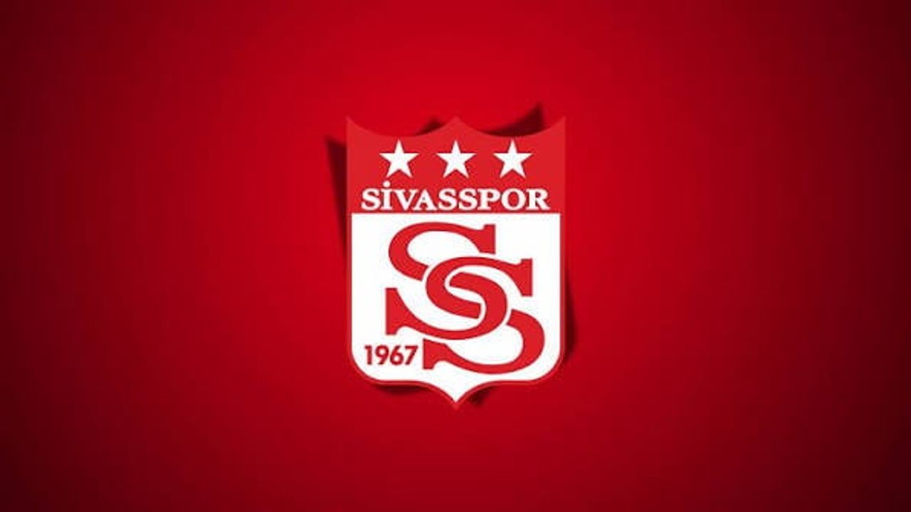 SİVASSPOR, KAYSERİSPOR İLE OYNANAN HAZIRLIK MAÇINDA SAKATLANAN EMRE GÖKAY VE MEHMET FEYZİ...