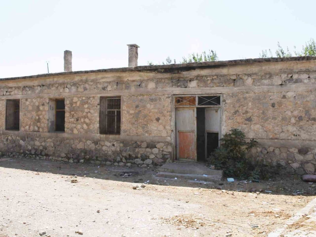 SİLOPİ’YE BAĞLI BAŞVERİMLİ BELDESİ’NDE, VATANDAŞLARIN CAN VE MAL GÜVENLİĞİNİ TEHDİT EDEN METRUK...