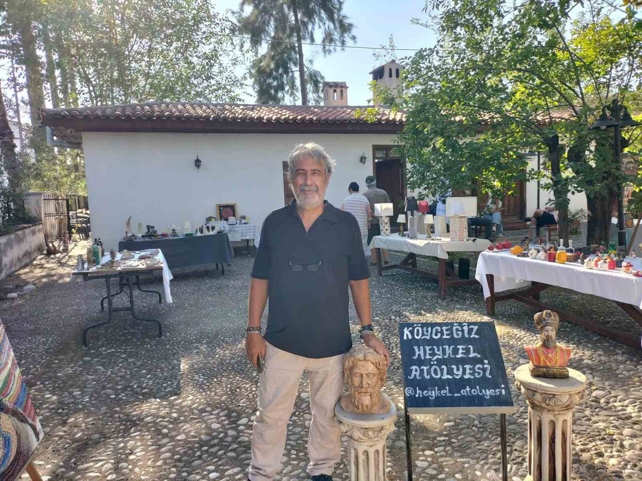 KÖYCEĞİZ’DE TUNCER MANKIR HEYKEL SERGİSİ AÇILDI