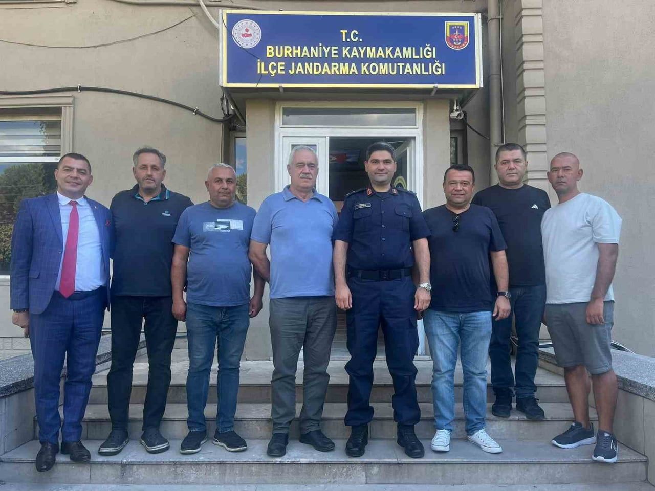 KOMUTAN VE ZİYARETÇİLERİ