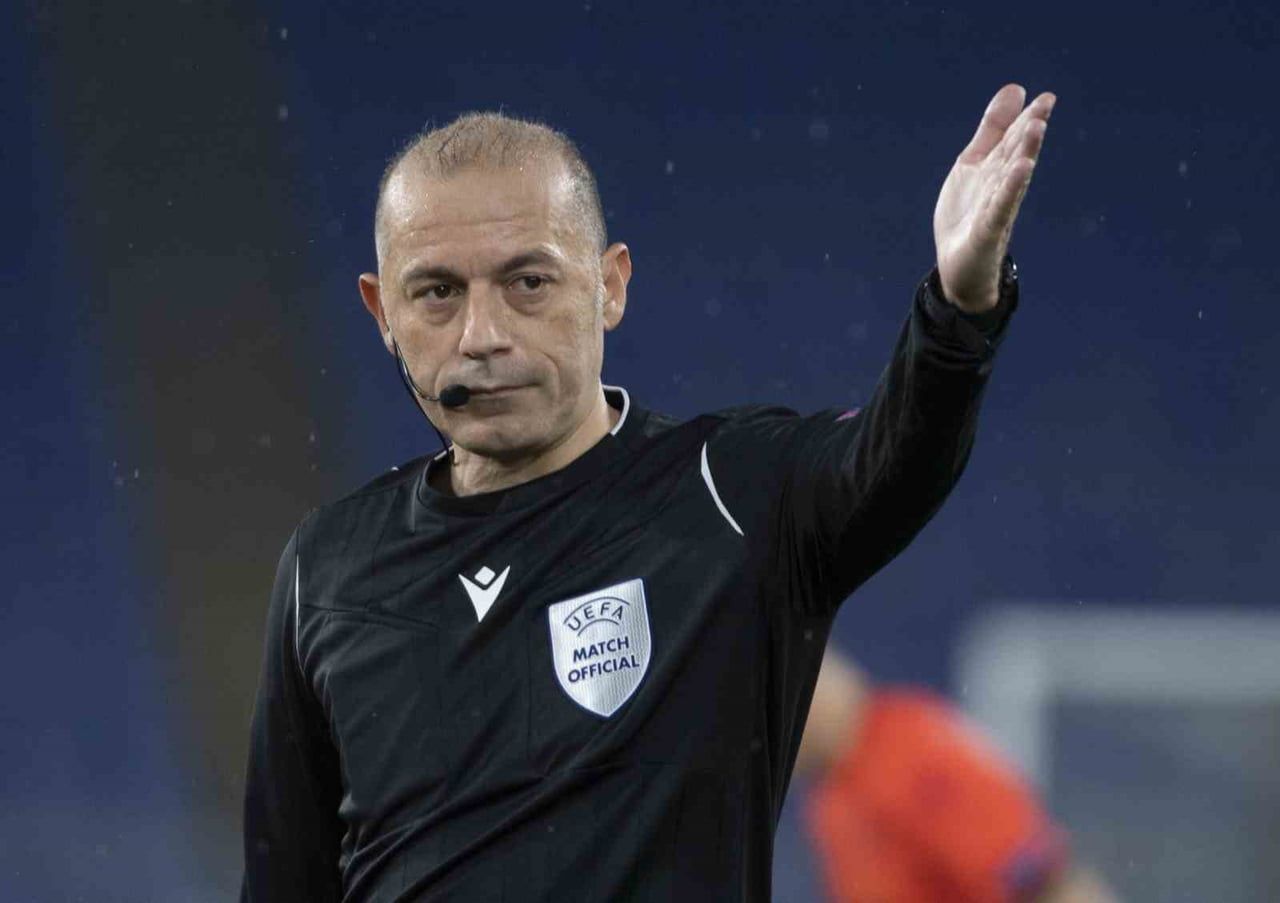RUSYA FUTBOL FEDERASYONU, FIFA KOKARTLI ESKİ HAKEM CÜNEYT ÇAKIR'LA UZUN SÜRELİ SÖZLEŞME...