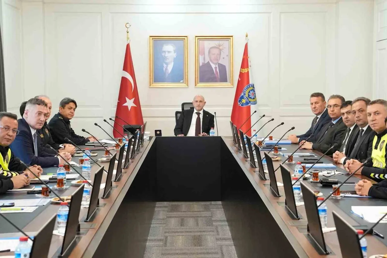 ANKARA’DA İL EMNİYET MÜDÜRÜ MAKSUT YÜKSEK’İN KATILIMIYLA GERÇEKLEŞTİRİLEN KOORDİNASYON...