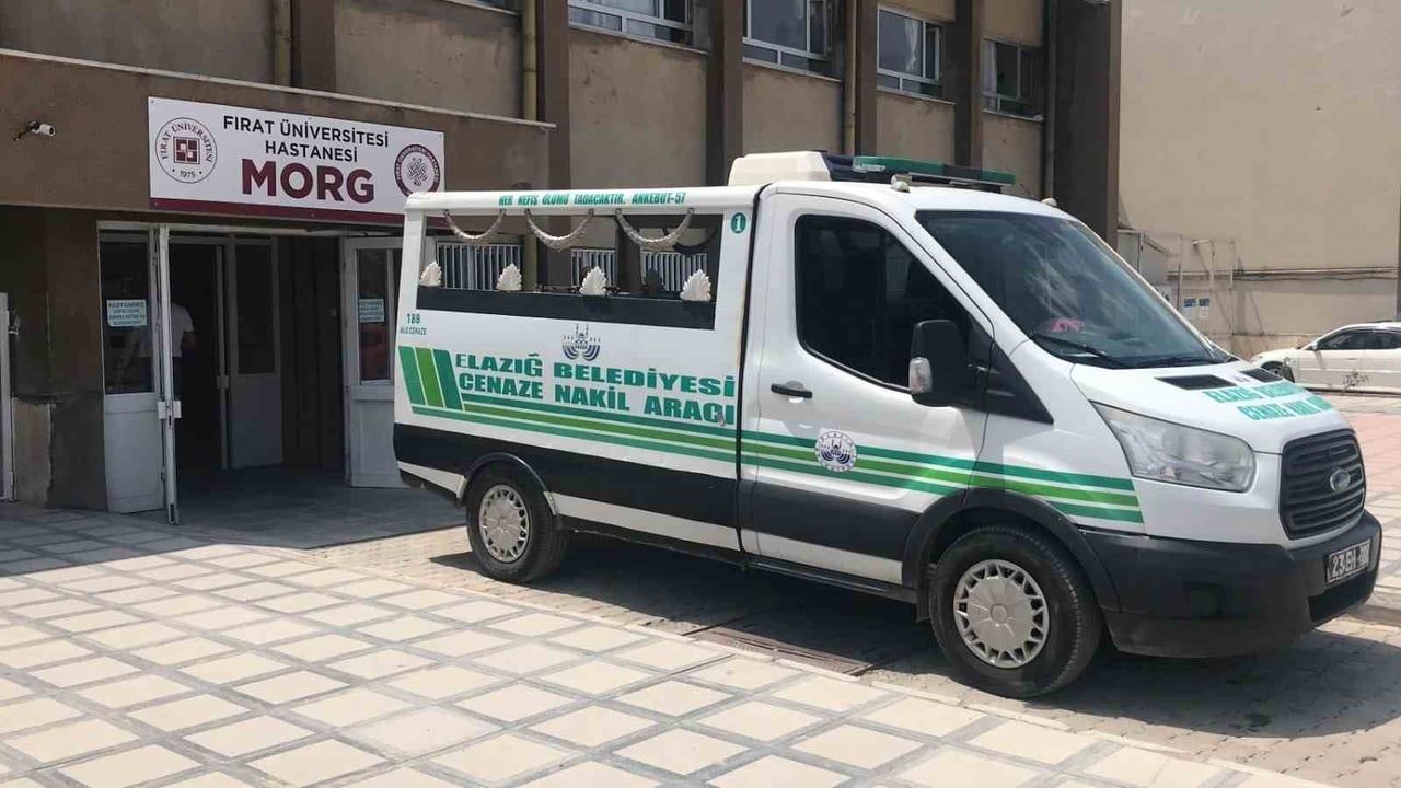 KADININ CANSIZ BEDENİ OTOPSİ YAPILMAK ÜZERE FIRAT ÜNİVERSİTESİ HASTANESİ MORGUNA KALDIRILMIŞTI...