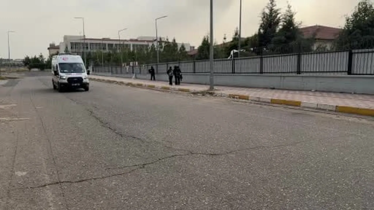 Diyarbakır'da iki taraf arasında kavga: 2 yaralı