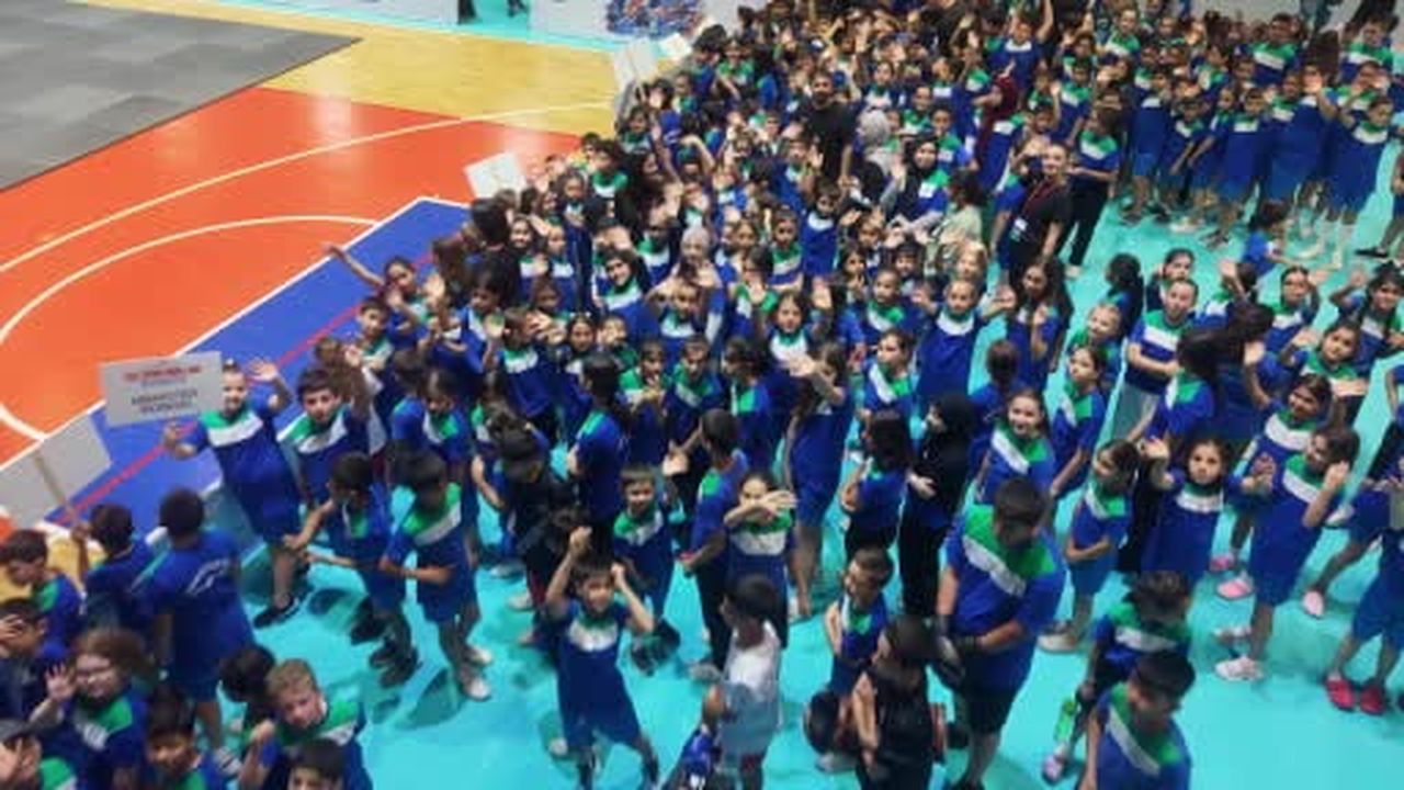 Arnavutköy’lü 10 bin genç bu yaz, spor okulların buluştu
