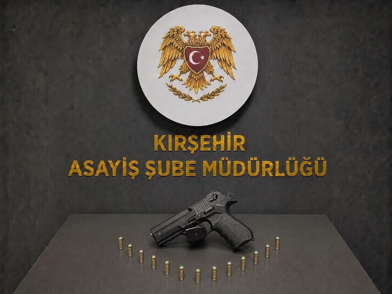 KIRŞEHİR EMNİYET MÜDÜRLÜĞÜ EKİPLERİ GERÇEKLEŞTİRDİKLERİ UYGULAMALARDA ÇOK SAYIDA SİLAH VE...