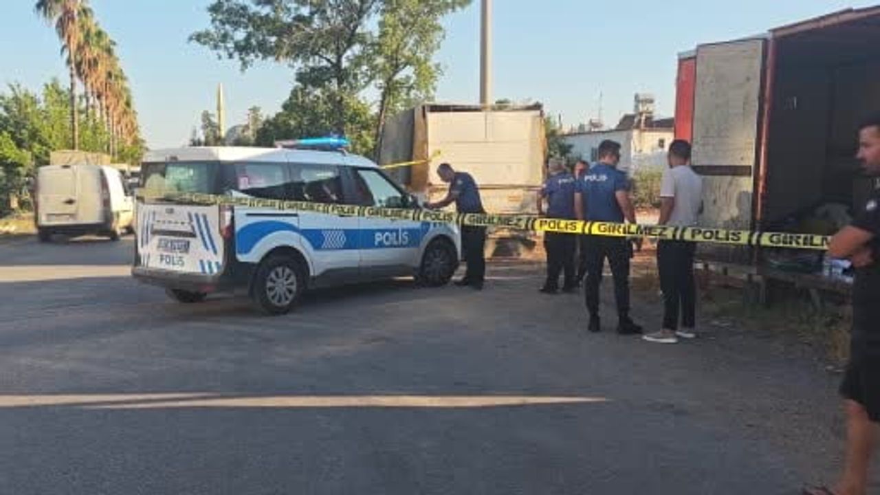 Kamyonet kasasında yaşamını sürdüren şahıs ölü bulundu