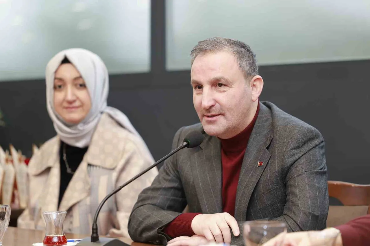 SULTANBEYLİ BELEDİYE BAŞKANI ALİ TOMBAŞ KONUŞMA YAPTI.