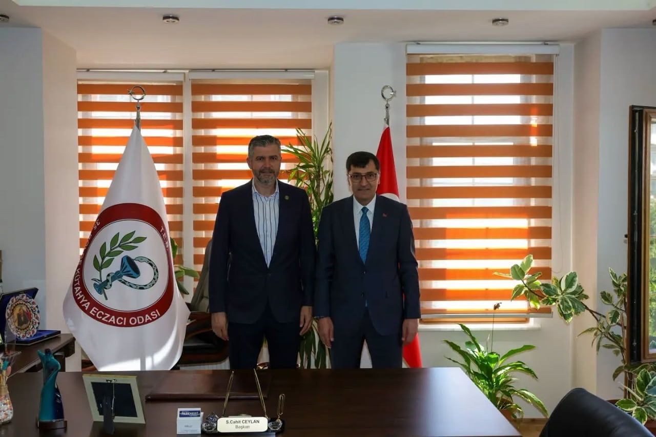 KÜTAHYA BELEDİYE BAŞKANI KAHVECİ’DEN ECZACI ODASI’NA ZİYARET