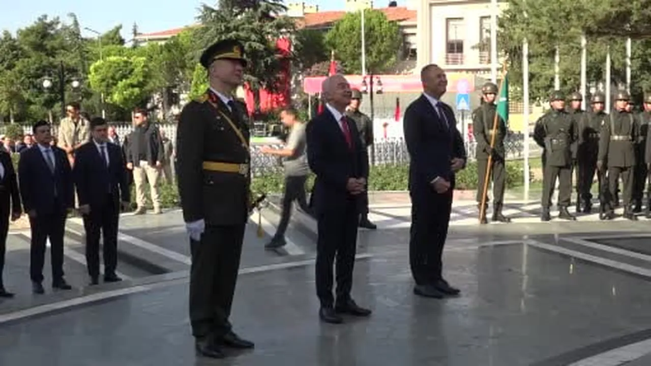 Kırklareli'nde 30 Ağustos Zafer Bayramı'nın 104. yıl dönümü coşkuyla kutlandı