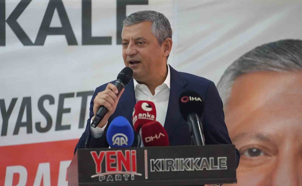 YENİ PARTİ GENEL BAŞKANI ÖZGÜR ÖZEL, KIRIKKALE'DE YAPTIĞI KONUŞMADA, EN GEÇ 15 AY SONRA SEÇİM...
