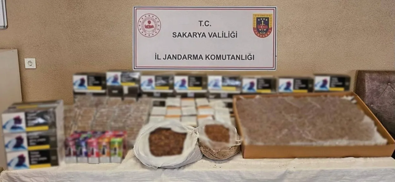SAKARYA'NIN SERDİVAN İLÇESİNDE JANDARMA EKİPLERİNCE KAÇAKÇILIKLA MÜCADELE KAPSAMINDA DÜZENLENEN...