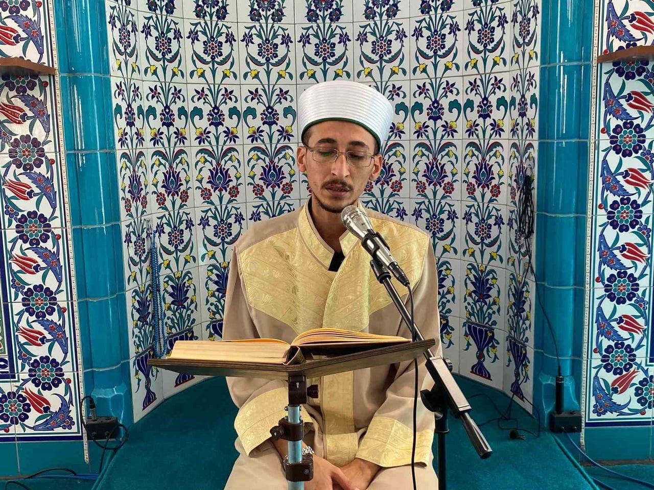 YAYLA CAMİİ'NİN VEKİL İMAM HATİBİ VEYSEL KARANİ KARAER