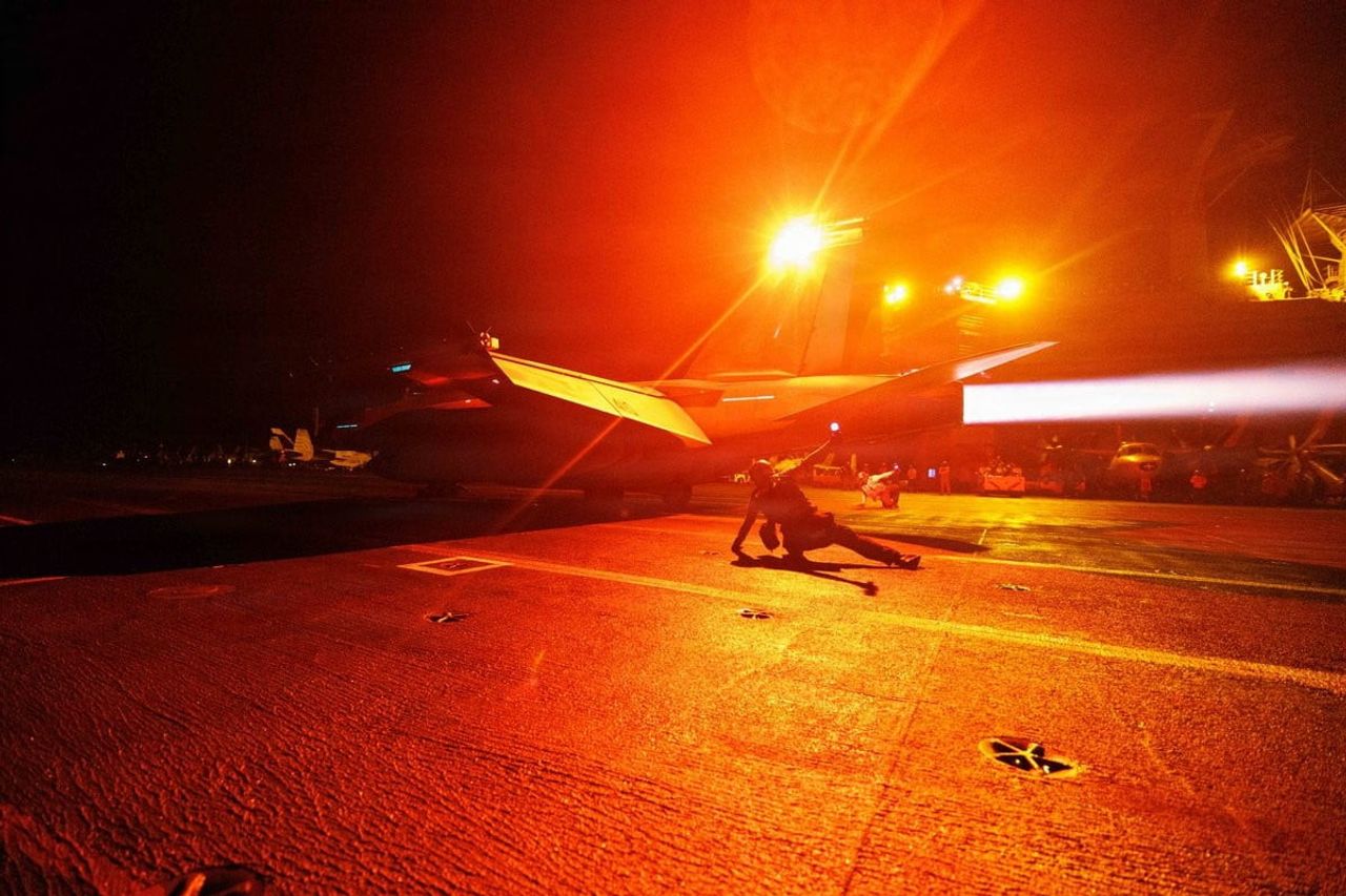 ABD MERKEZ KUVVETLER KOMUTANLIĞI (CENTCOM), İRAN’A YÖNELİK İKİNCİ DALGA SALDIRI OPERASYONLARININ...