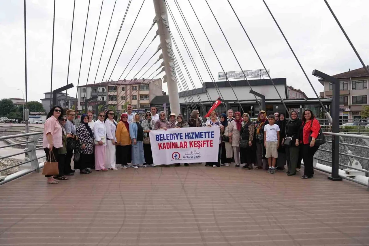 "BELEDİYE HİZMETTE, KADINLAR KEŞİFTE" PROGRAMINDA MAHALLE SAKİNLERİ KADINLAR, DÜZCE’NİN GELECEĞİNE...