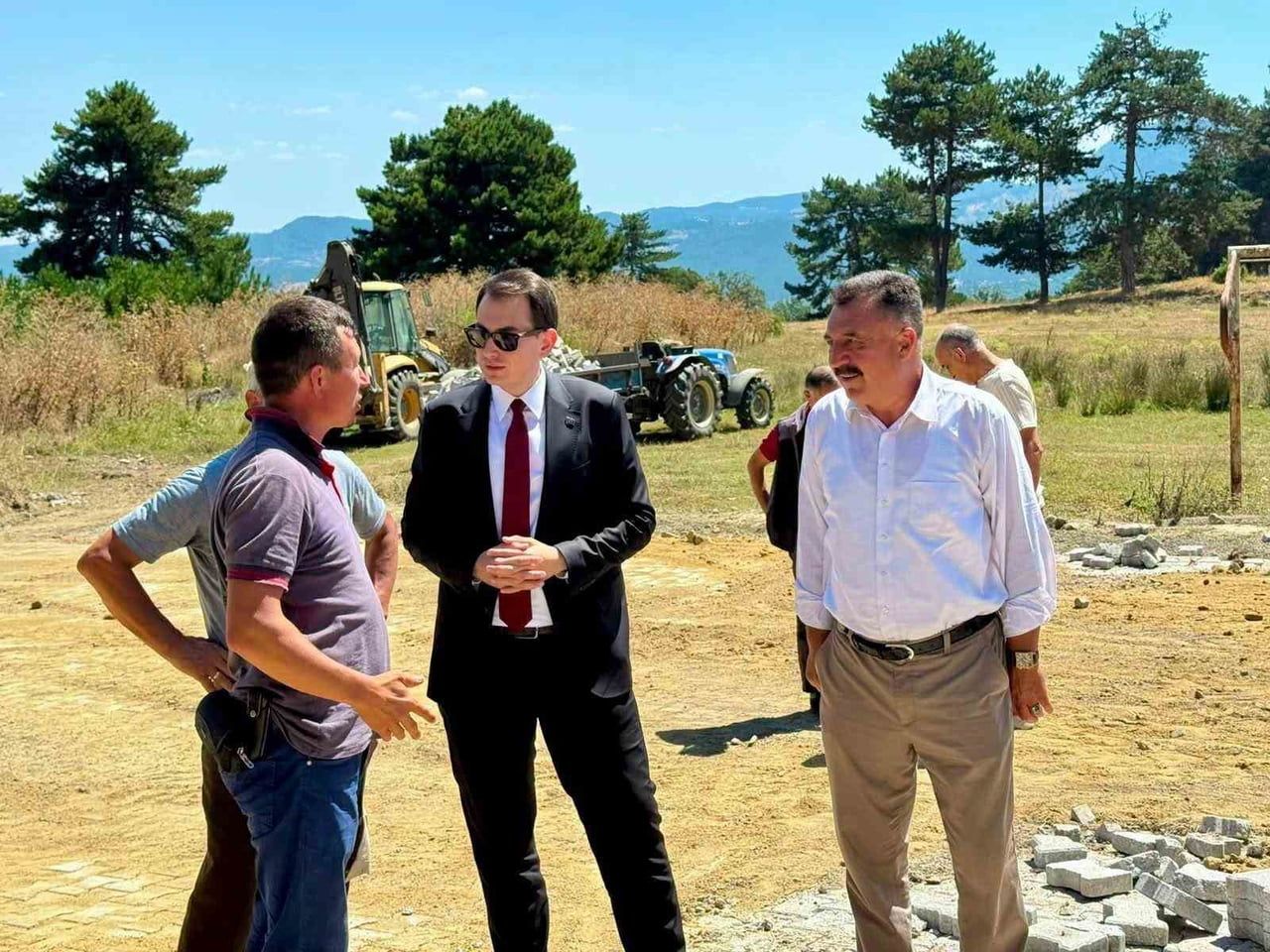 HİSARCIK ÇATAK VE HOCALAR KÖYLERİNDE PARKE TAŞI ÇALIŞMALARI YERİNDE İNCELENDİ