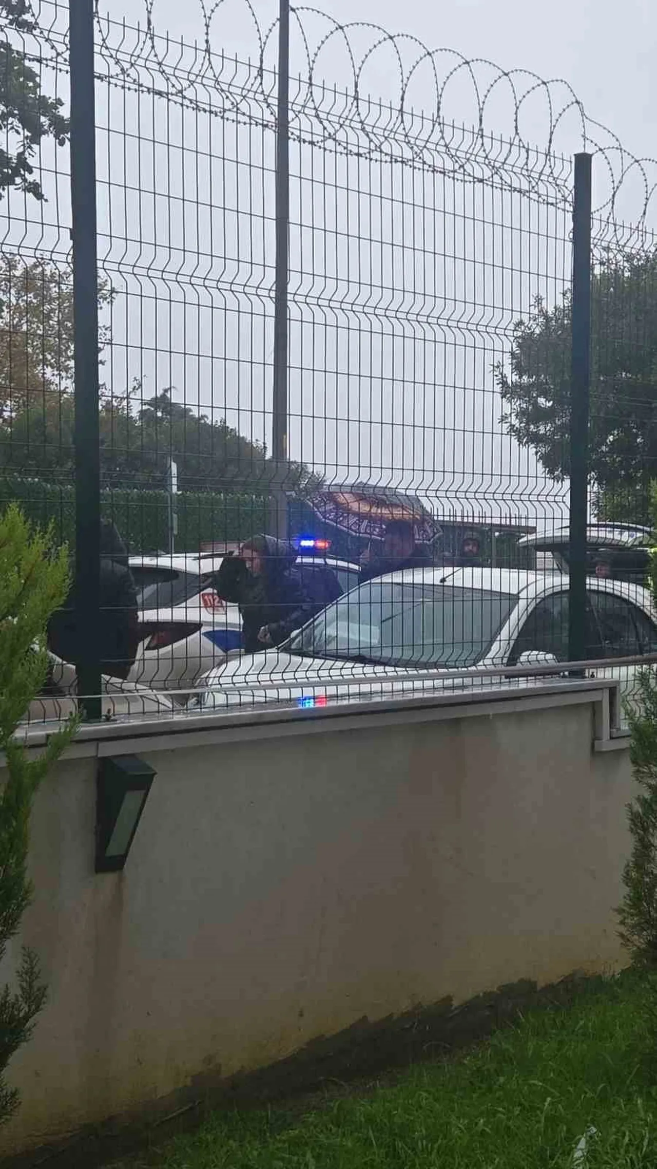 AVCILAR’DA OKUL ÖNÜNDE VELİ VURULDU
