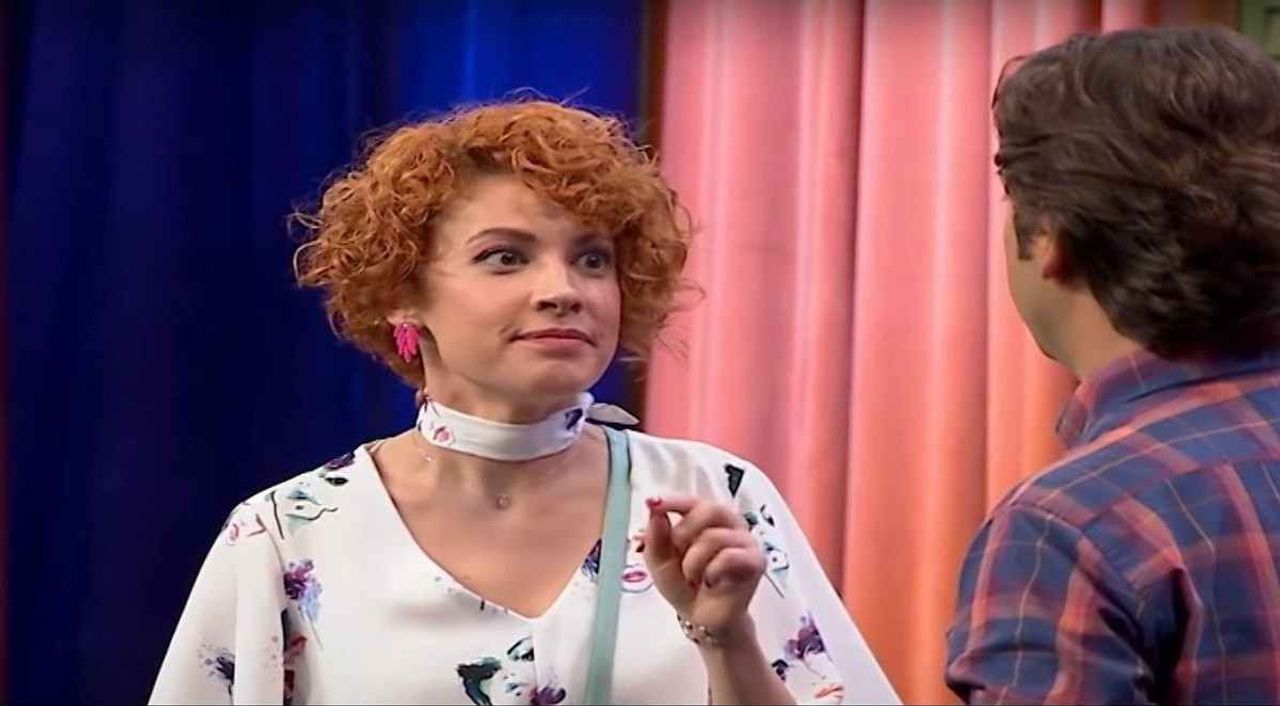 Açelya Topaloğlu kimdir