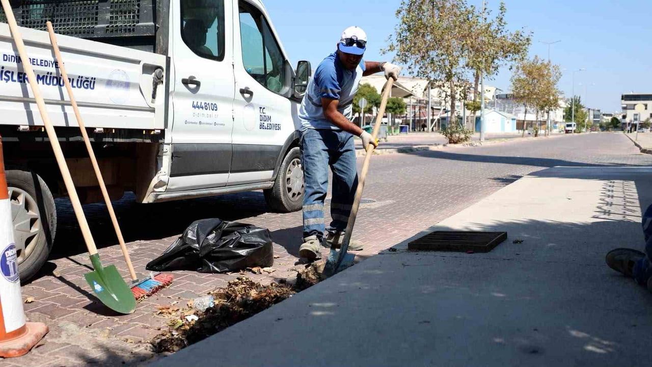 DİDİM BELEDİYESİ’NDEN MAZGAL TEMİZLİĞİ