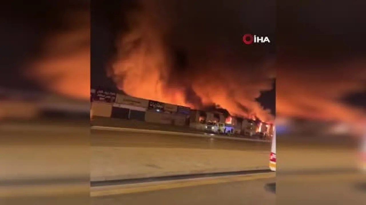Yemen'deki İran destekli Husilerin silahlı kanadının sözcüsü Yahya Saree, Suudi Arabistan'ın Hamis...