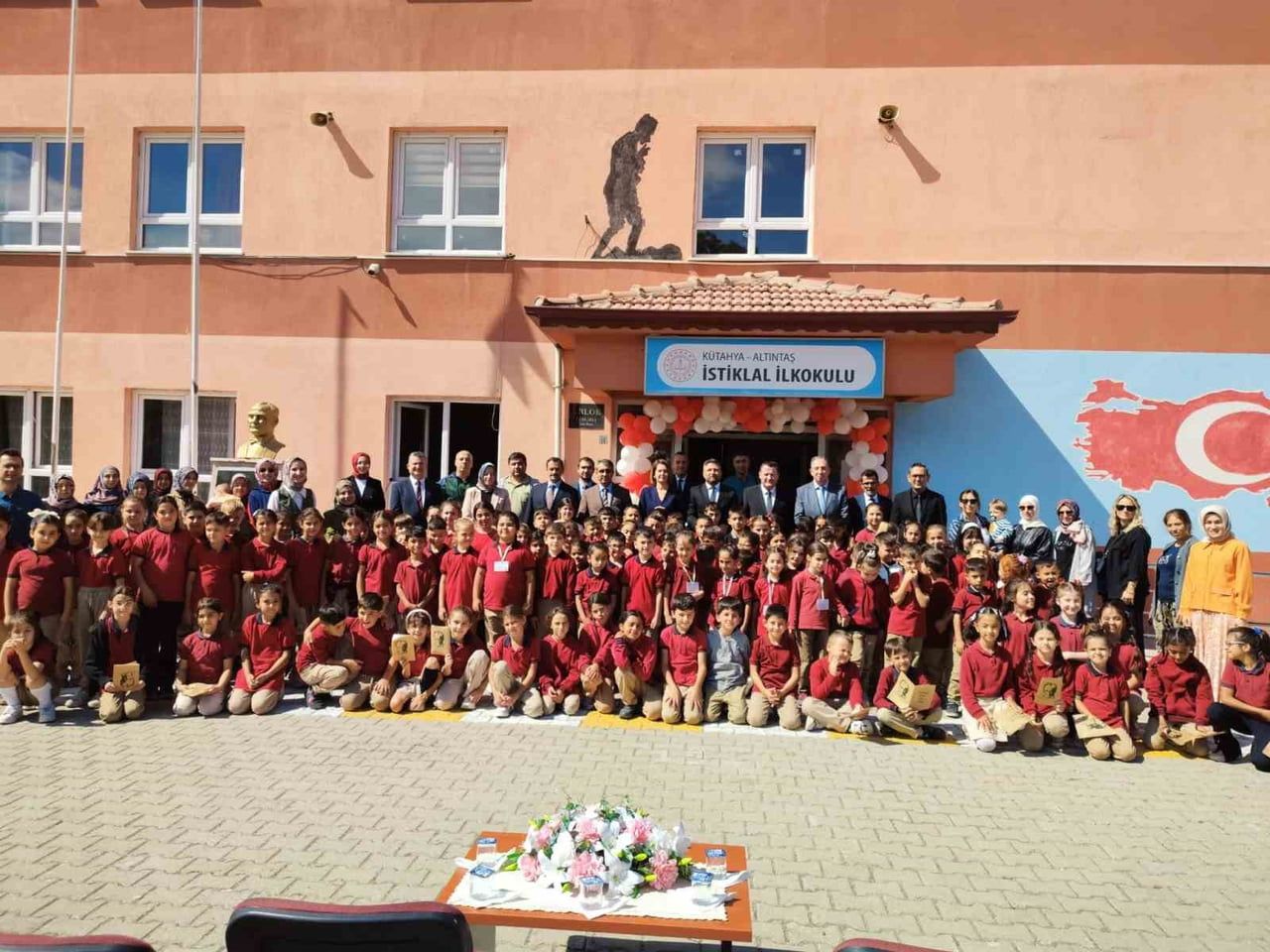 ALTINTAŞ’TA İLKÖĞRETİM HAFTASI COŞKUYLA KUTLANDI