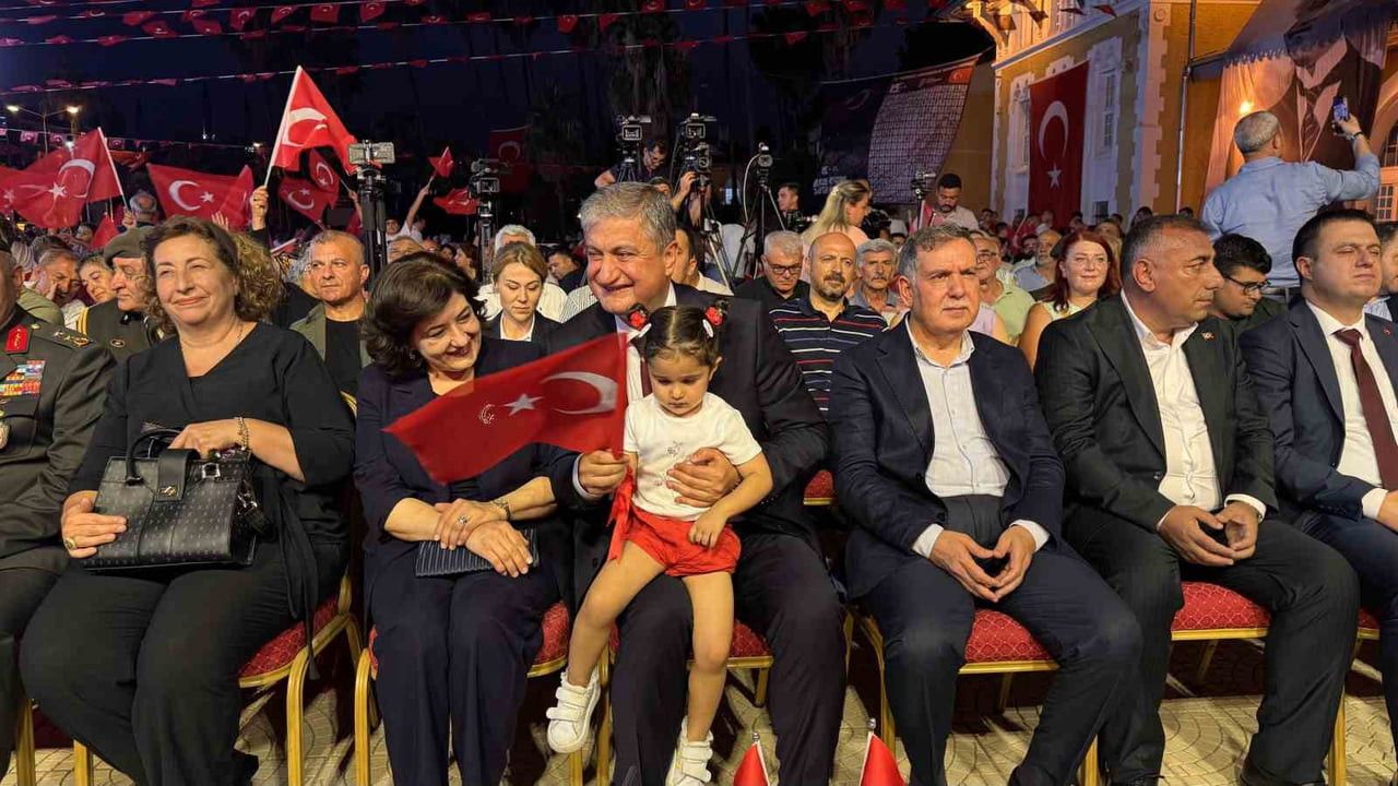 ADANA (İHA)- ADANA’DA HAİN DARBE GİRİŞİMİN 10. YIL DÖNÜMÜNDE ‘15 TEMMUZ DEMOKRASİ VE BİRLİK GÜNÜ’...