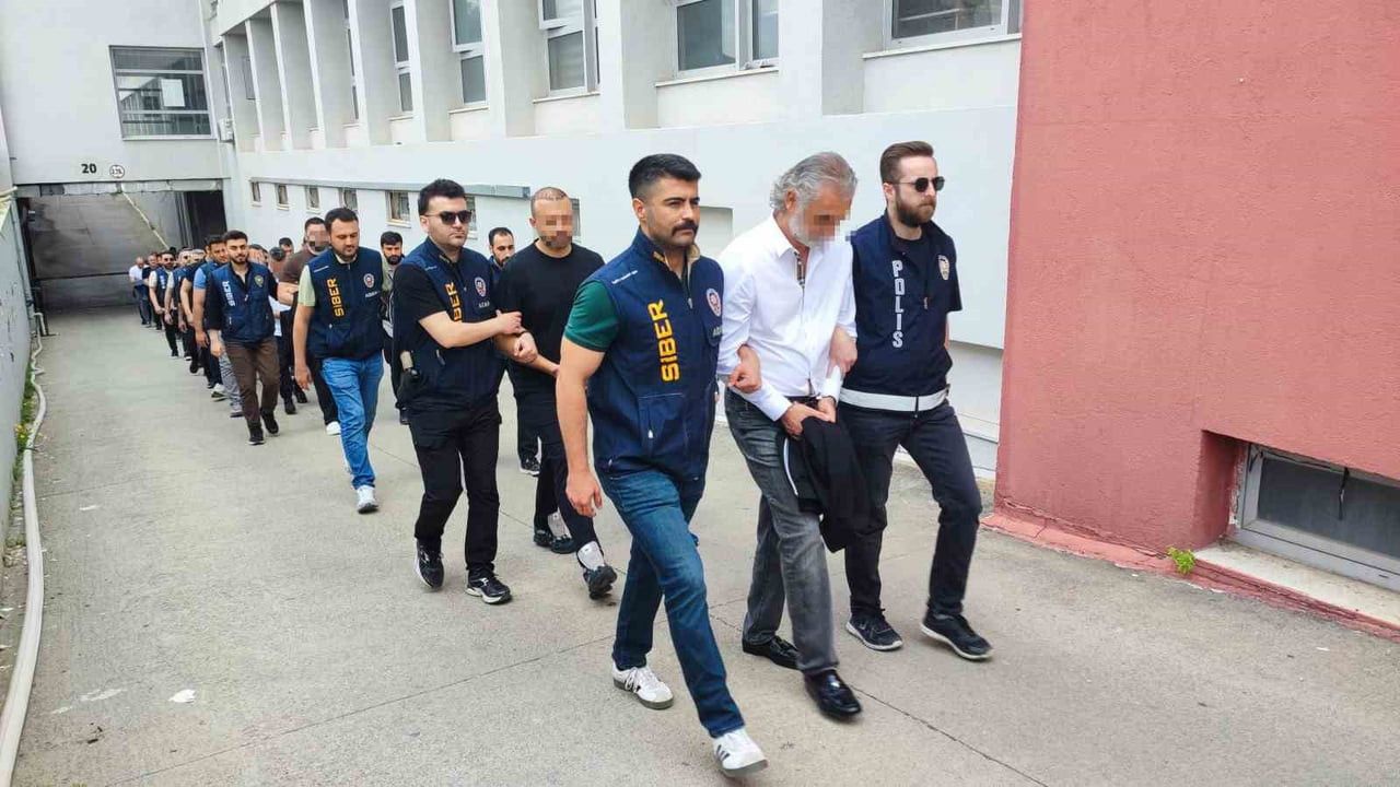 ADANA MERKEZLİ 21 İLDE YAPILAN ‘SUÇ İŞLEMEK AMACIYLA ÖRGÜT KURMA', ‘YASA DIŞI BAHİS', ‘BİLİŞİM...