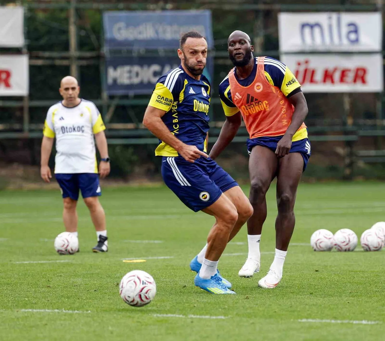 FENERBAHÇE, TRENDYOL SÜPER LİG'İN İLK HAFTASINDA DEPLASMANDA OYNAYACAĞI GENÇLERBİRLİĞİ MAÇININ...