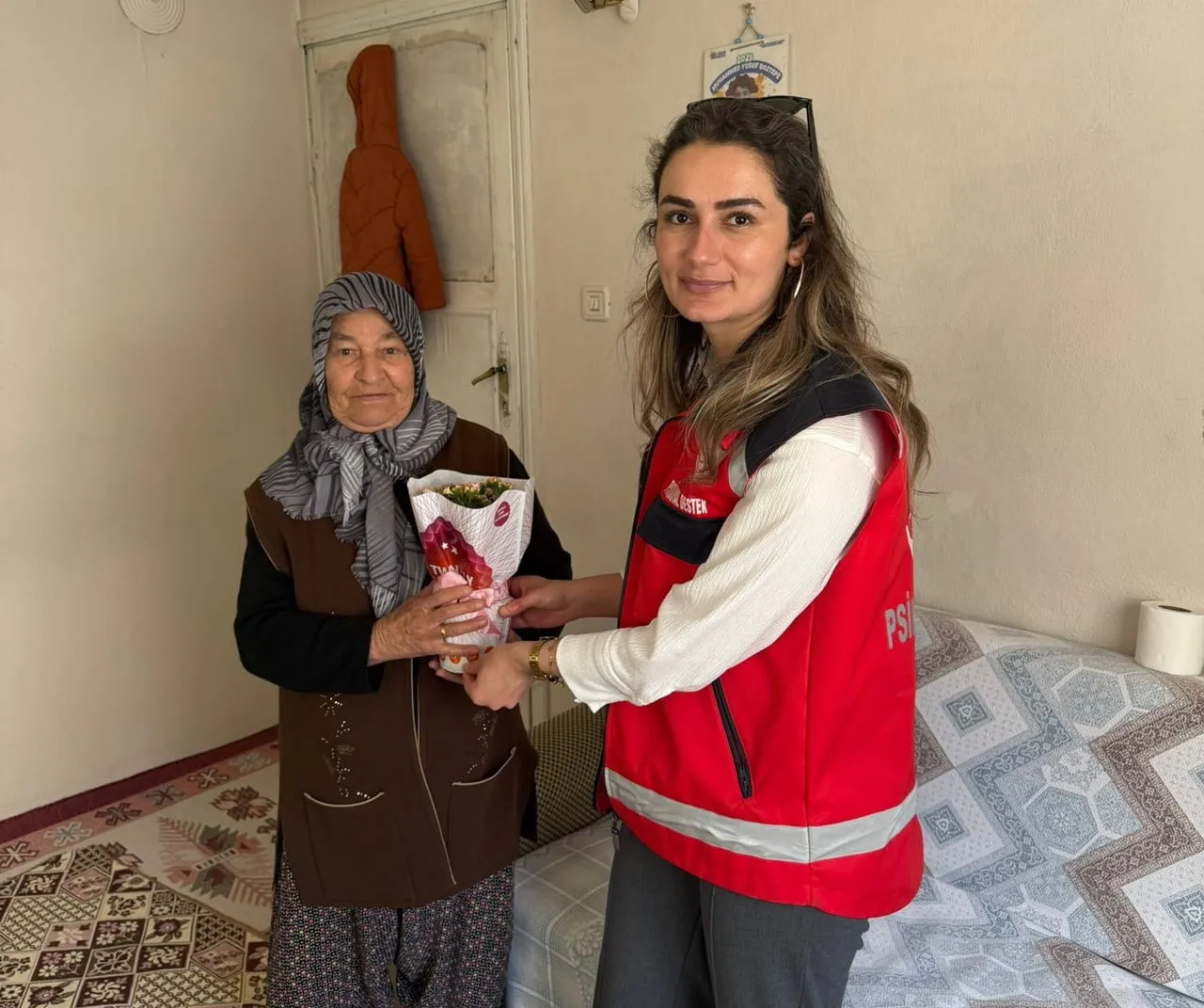 ADIYAMAN’IN GÖLBAŞI SOSYAL HİZMET MERKEZİ MÜDÜRLÜĞÜ TARAFINDAN ANNELER GÜNÜ DOLAYISIYLA ŞEHİT...