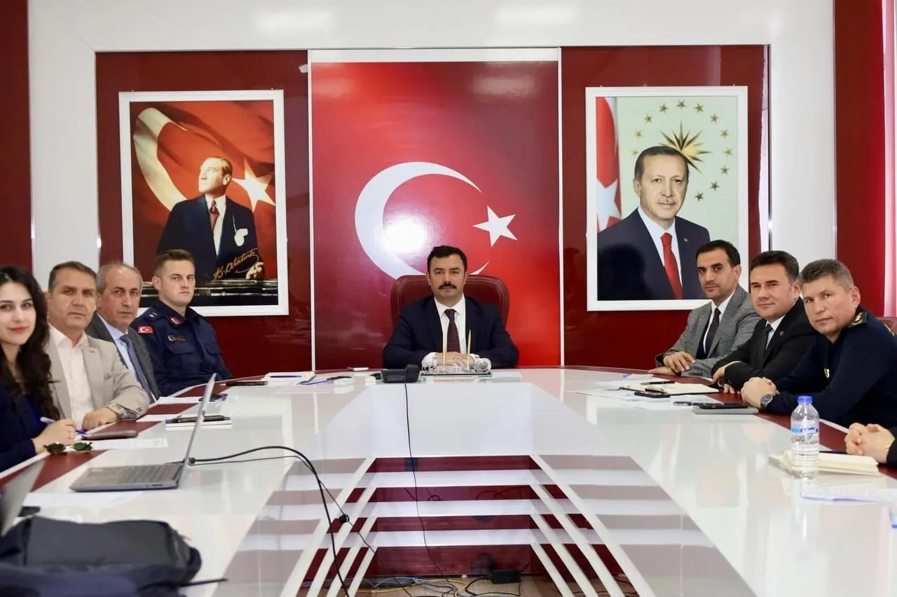 ADIYAMAN’IN KAHTA İLÇESİNDE, "EN İYİ NARKOTİK POLİSİ ANNE PROJESİ" KAPSAMINDA YÜRÜTÜLEN...