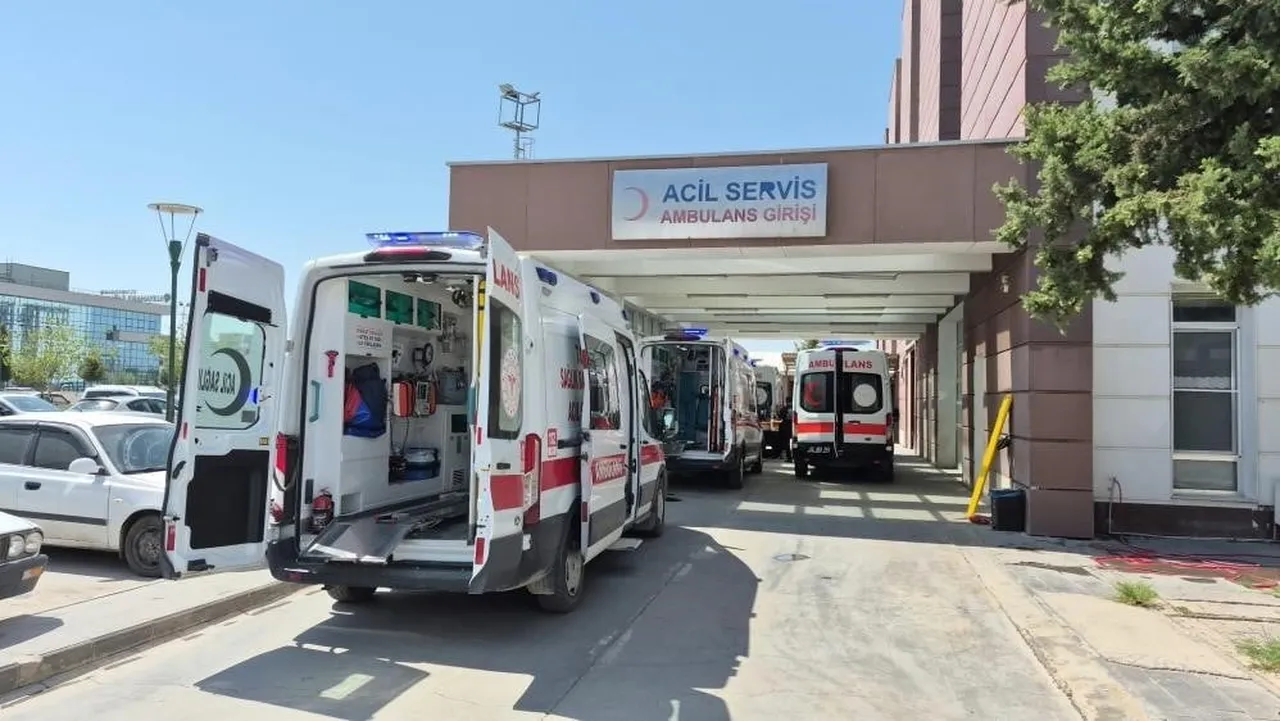 ADIYAMAN’DA, İKİ ARKADAŞ ARASINDAKİ BIÇAKLI ŞAKALAŞMA SONUCU 1 KİŞİ YARALANDI.