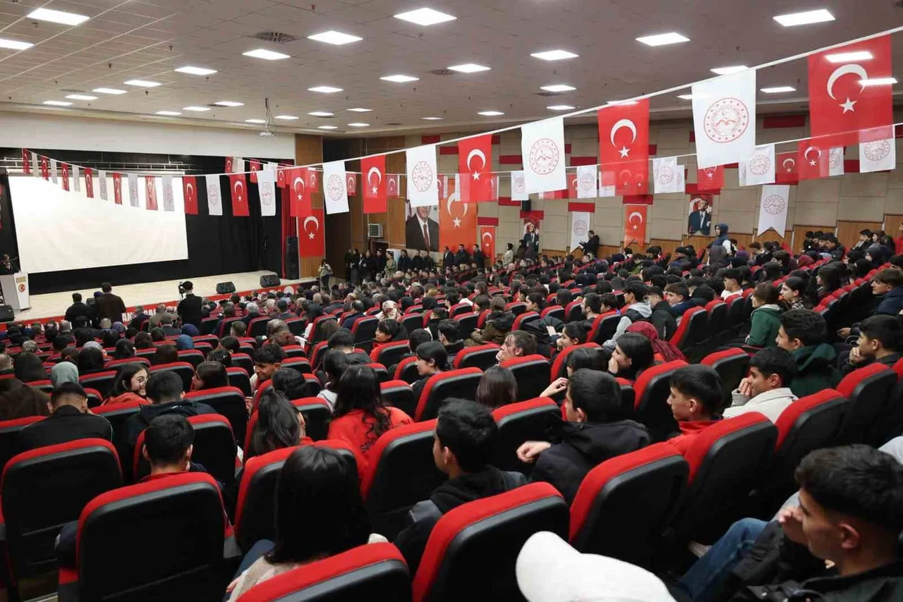AĞRI’NIN KURTULUŞUNUN 108. YIL DÖNÜMÜ KUTLANDI