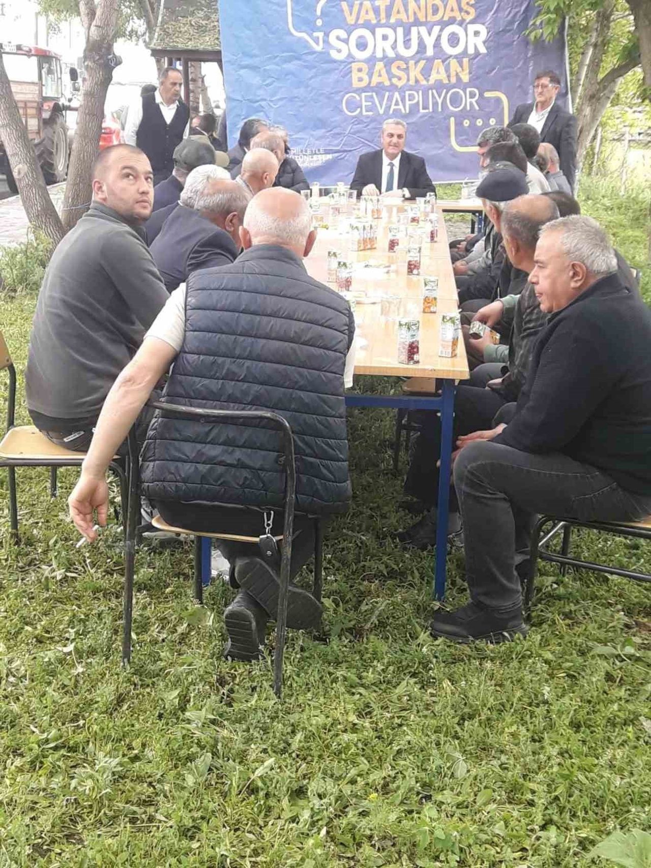 AKYAKA’DA “VATANDAŞ SORUYOR, BAŞKAN CEVAPLIYOR” BULUŞMASI YOĞUN İLGİ GÖRDÜ(KARS-İHA)
