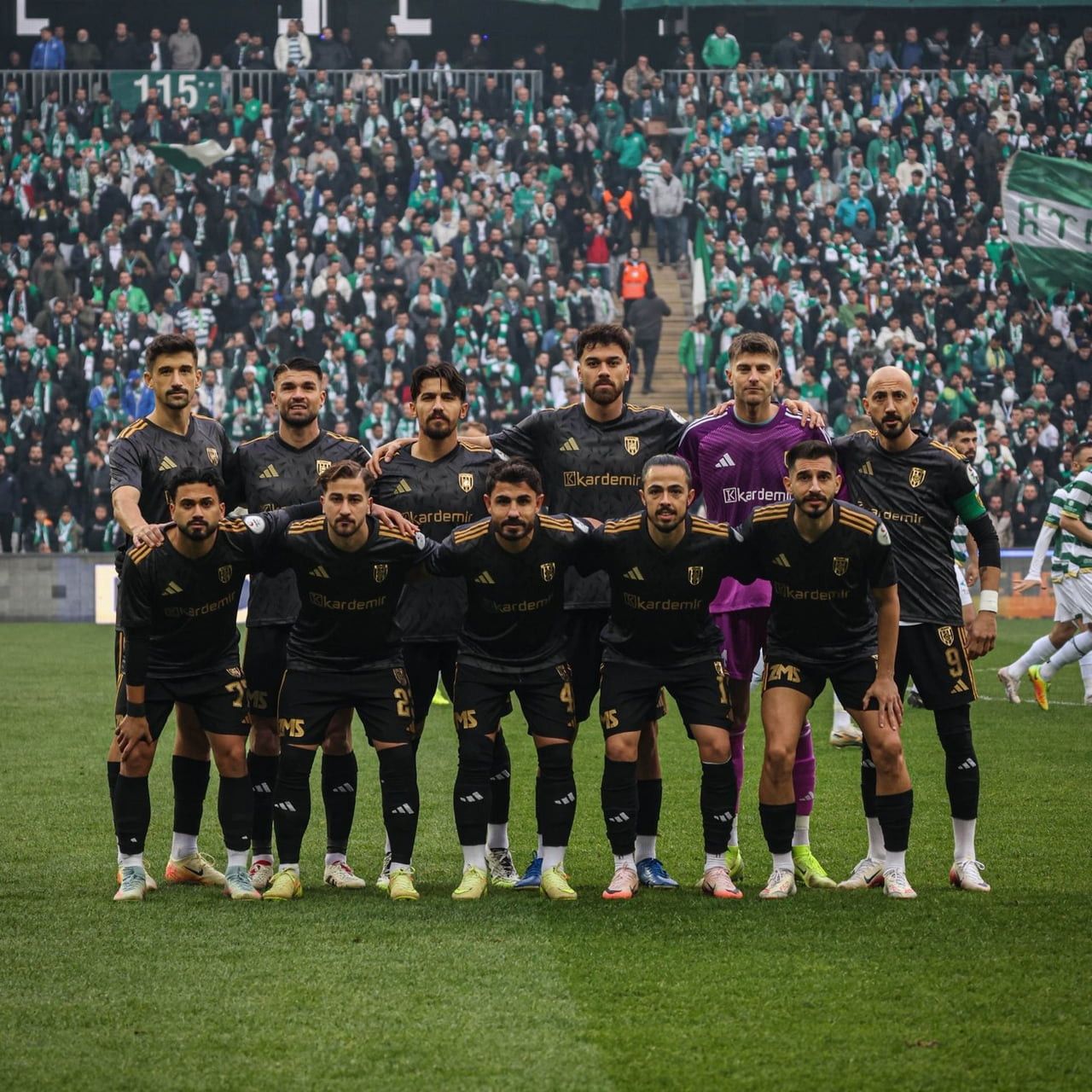 ALİAĞA FK, HAFTA SONU OYNANAN MAÇTA ISPARTA 32 SPOR’A 5-1 YENİLEREK, 6 YIL ARADAN SONRA İÇ SAHADA...