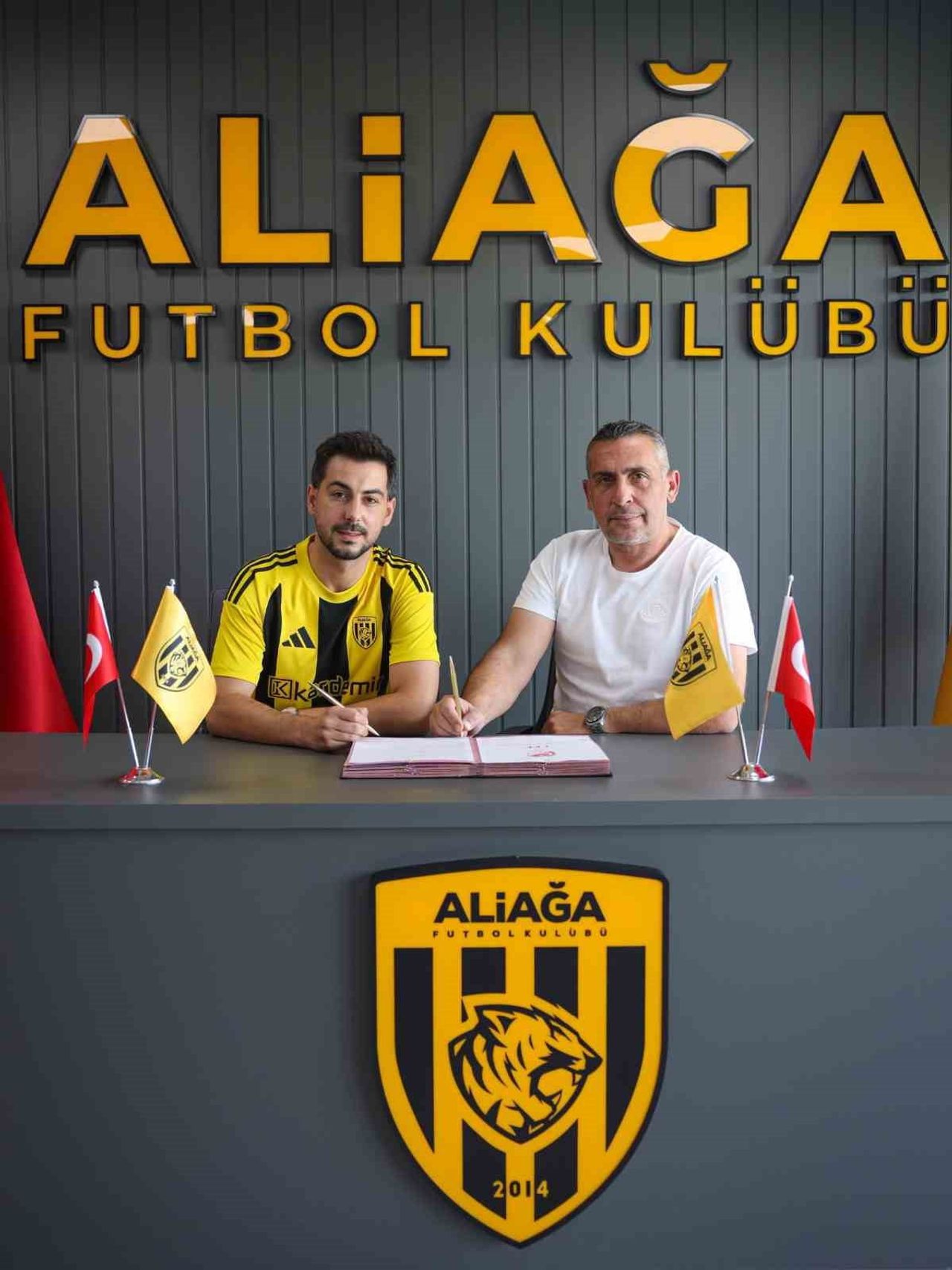 ALİAĞA FUTBOL KULÜBÜ, ORTA SAHA OYUNCUSU OKAN DERİCİ’Yİ KADROSUNA KATTI.