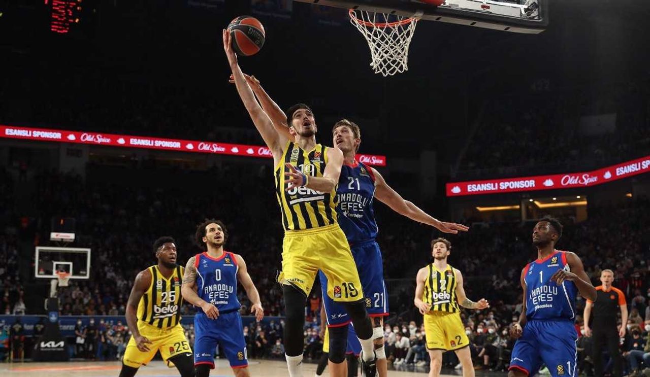 Anadolu Efes Fenerbahçe Beko