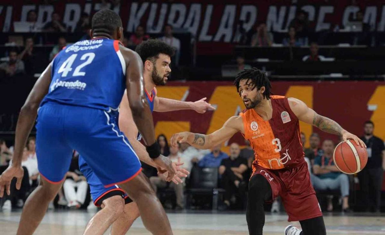 Anadolu Efes Galatasaray Nef