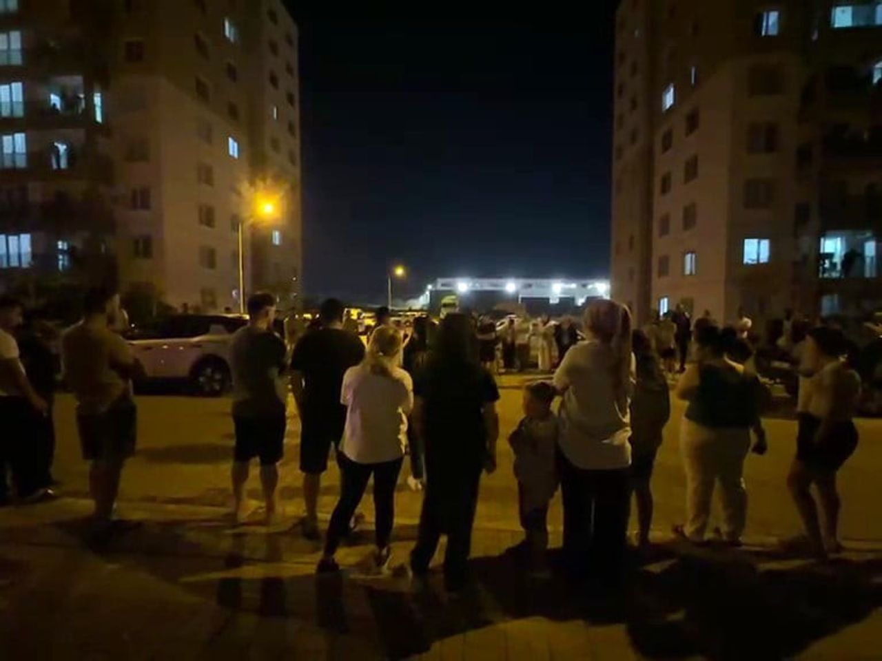 ANTALYA'NIN SERİK İLÇESİNDE 583 KONUTLU SİTEDE, AİDAT VE HİZMET PROTESTOLARININ HEDEFİNDEKİ SİTE...