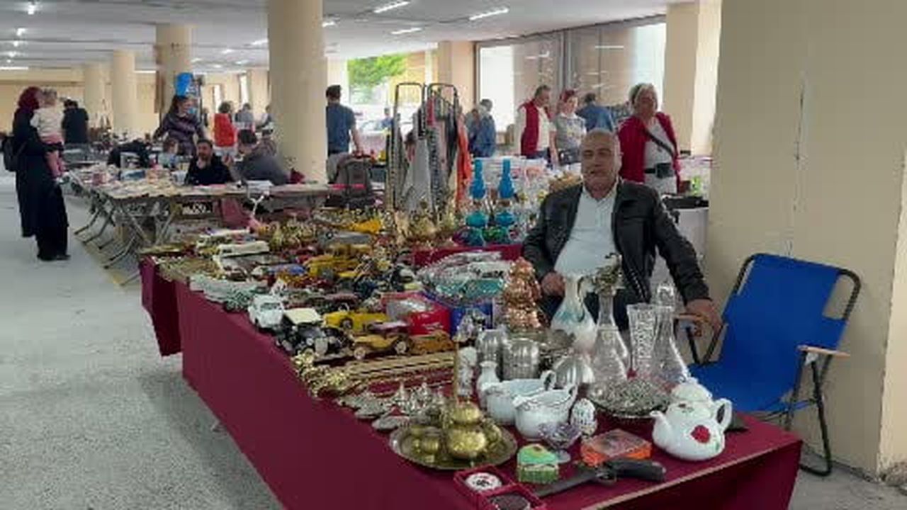 Antika tutkunlarının yeni adresi Atakent Pazarı