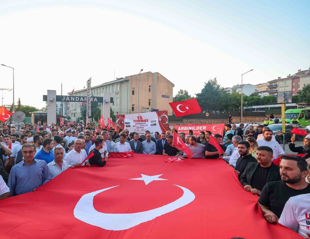 ARNAVUTKÖY’DE, 15 TEMMUZ DEMOKRASİ VE MİLLİ BİRLİK GÜNÜ’NÜN 10’UNCU YILI DOLAYISIYLA DÜZENLENEN...