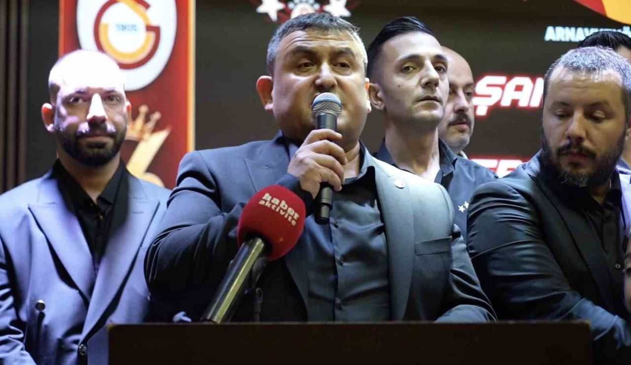 ARNAVUTKÖY’DE GALATASARAYLILAR HEM 26. ŞAMPİYONLUĞU HEM DE DERNEKLERİNİN 10. YILINI KUTLADI