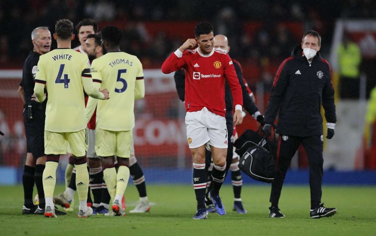 Arsenal United maçı