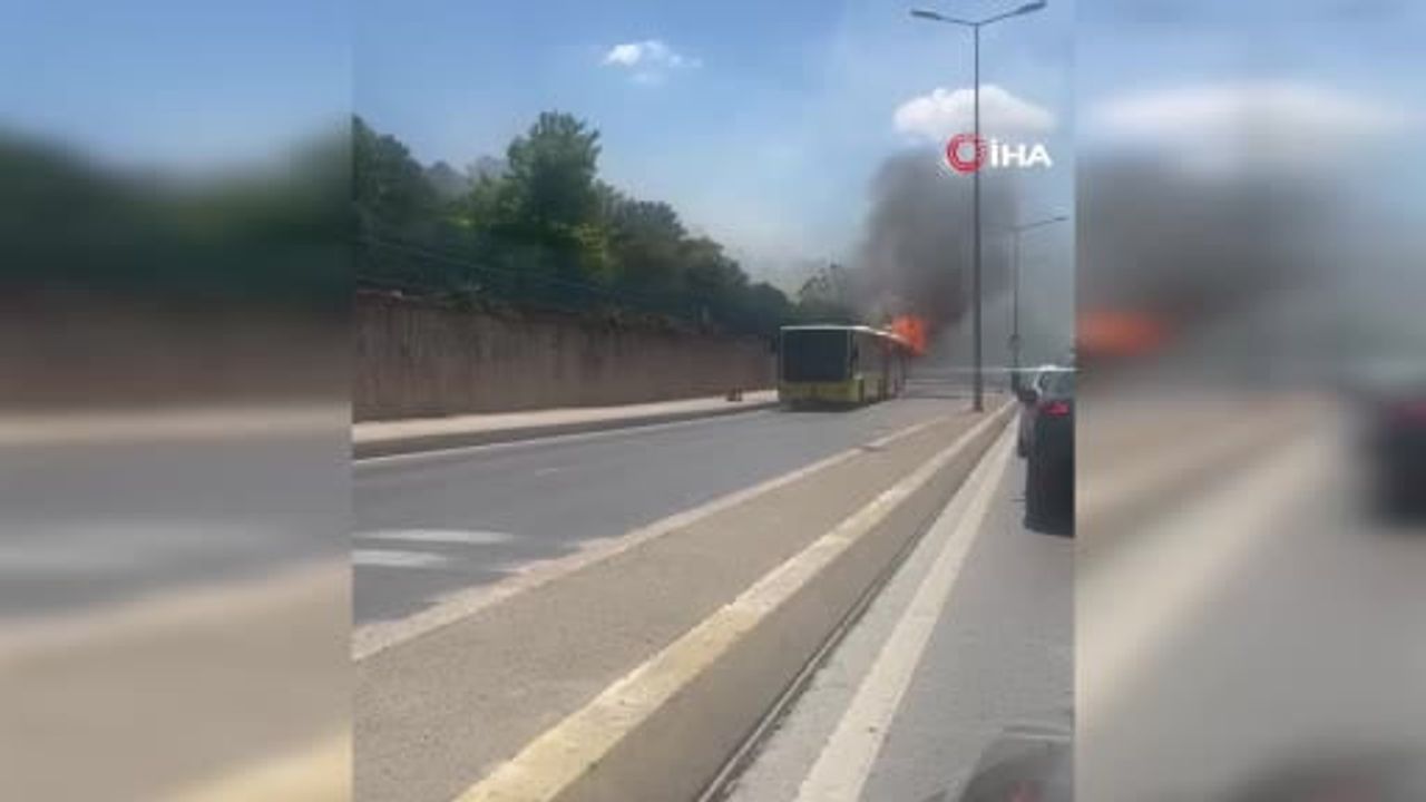 Ataşehir'de İETT otobüsü alev alev yandı
