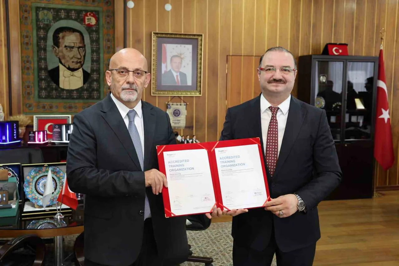 ATATÜRK ÜNİVERSİTESİ, ULUSLARARASILAŞMA VİZYONU DOĞRULTUSUNDA ÖNEMLİ BİR BAŞARIYA DAHA İMZA...