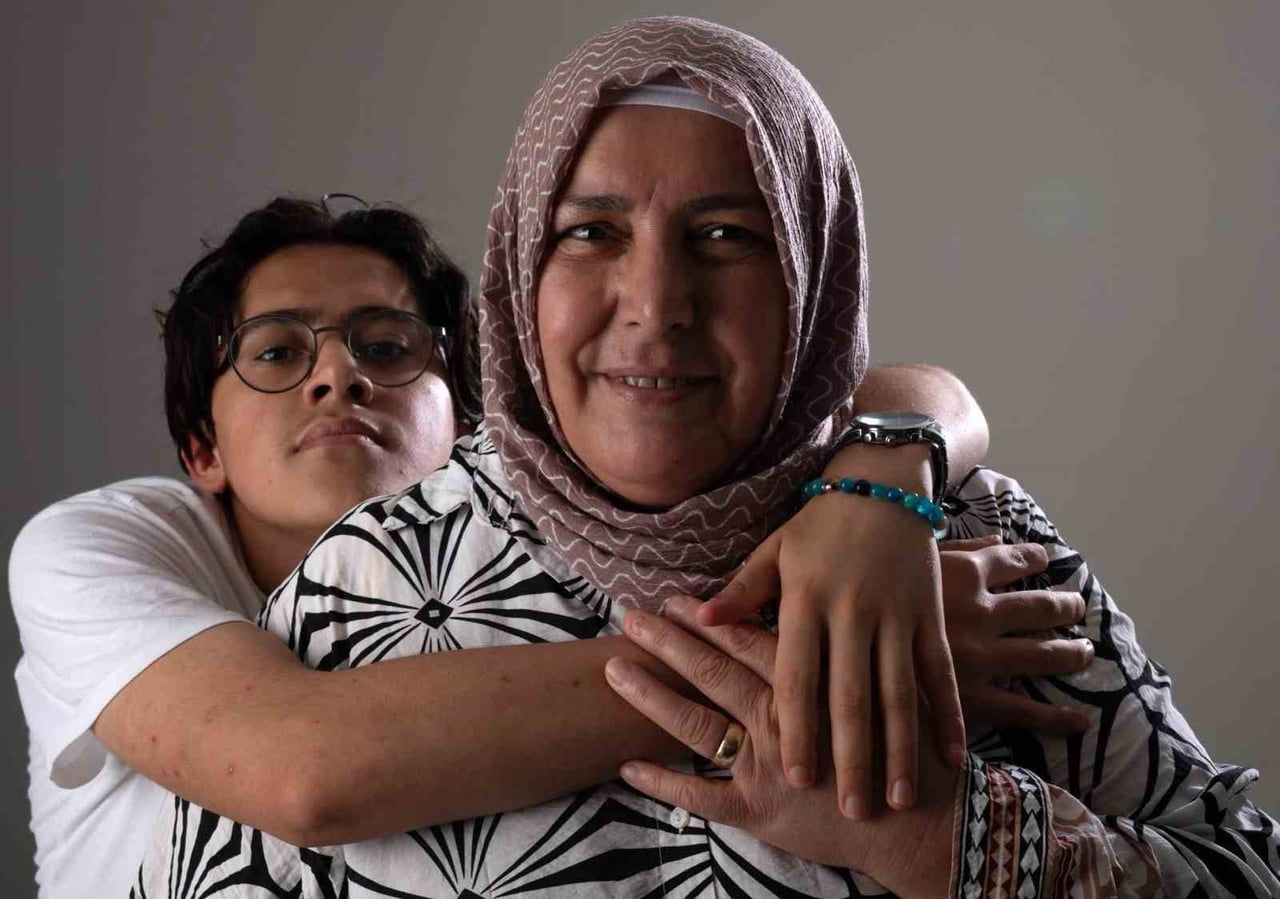 YÜCEHAN KERMEN VE ANNESİ