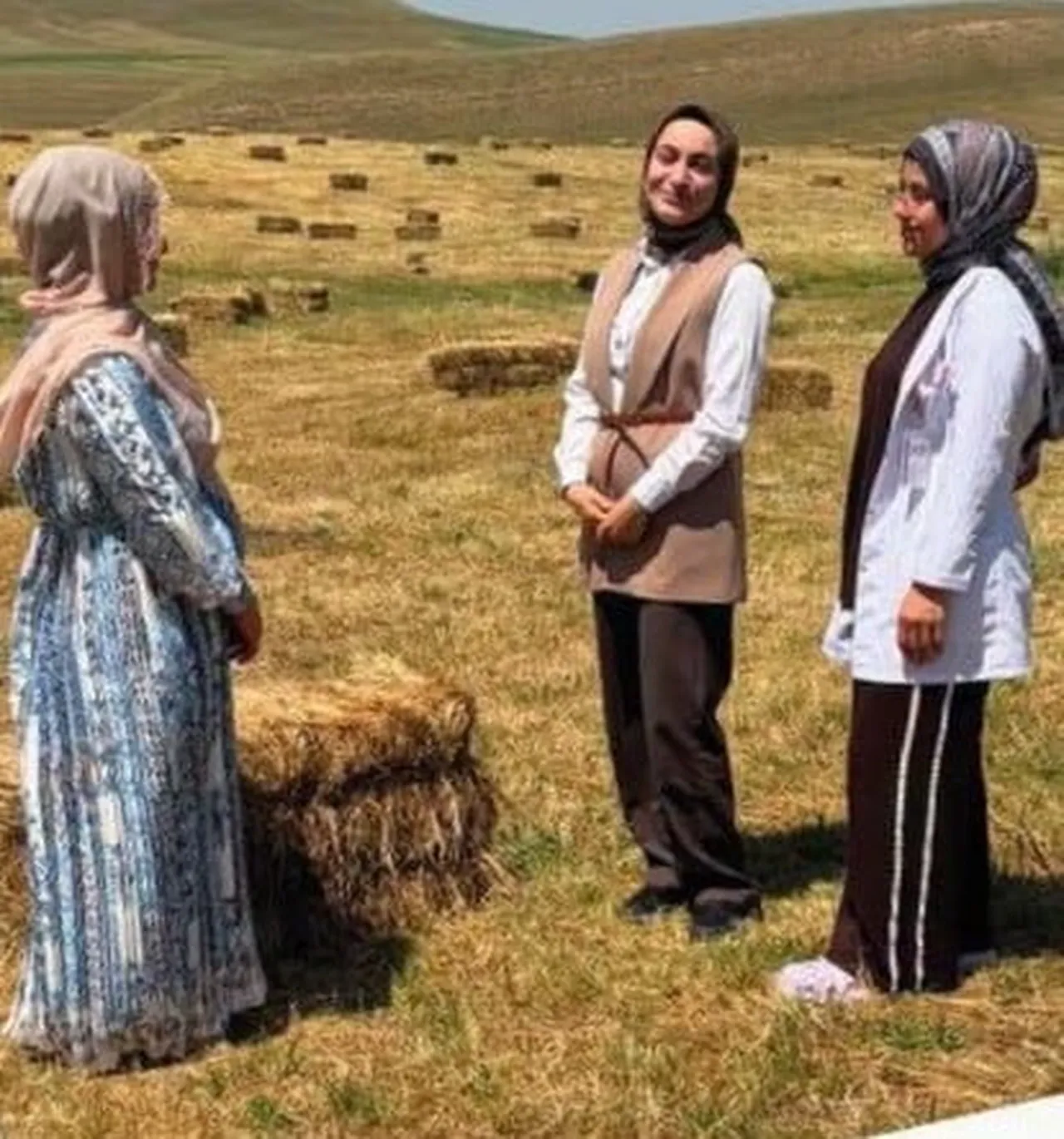 ERZURUM İL SAĞLIK MÜDÜRLÜĞÜ, ANNE VE ANNE ADAYLARININ SAĞLIĞINI KORUMAK, BİLİNÇLİ BİR HAMİLELİK VE...