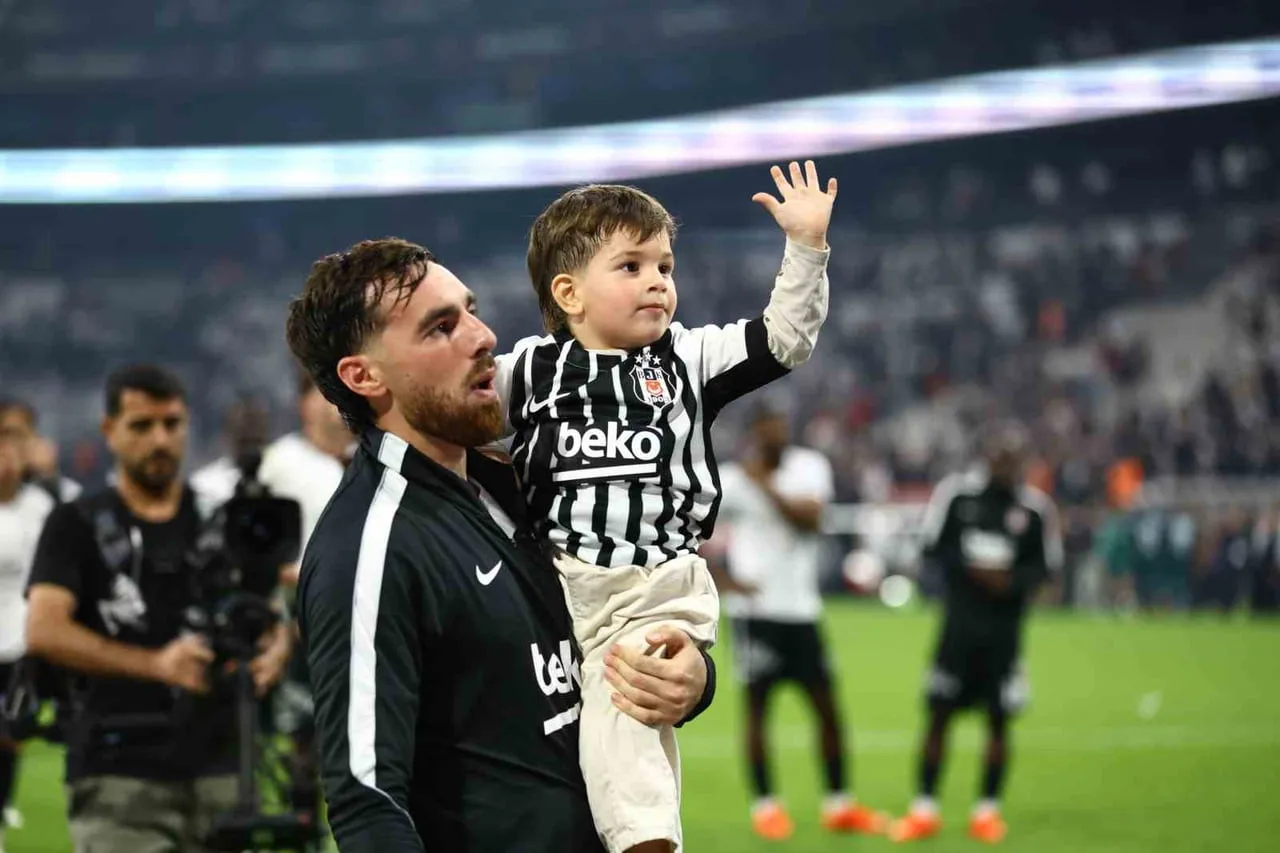 BEŞİKTAŞ’IN KAPTANI ORKUN KÖKÇÜ, KOCAELİSPOR MAÇINDA ATTIĞI GOLLE SÜPER LİG’DE İKİNCİ KEZ GOL...